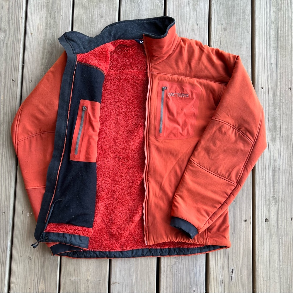 Mens Arcteryx Orange Pile Jacket Size: Medium